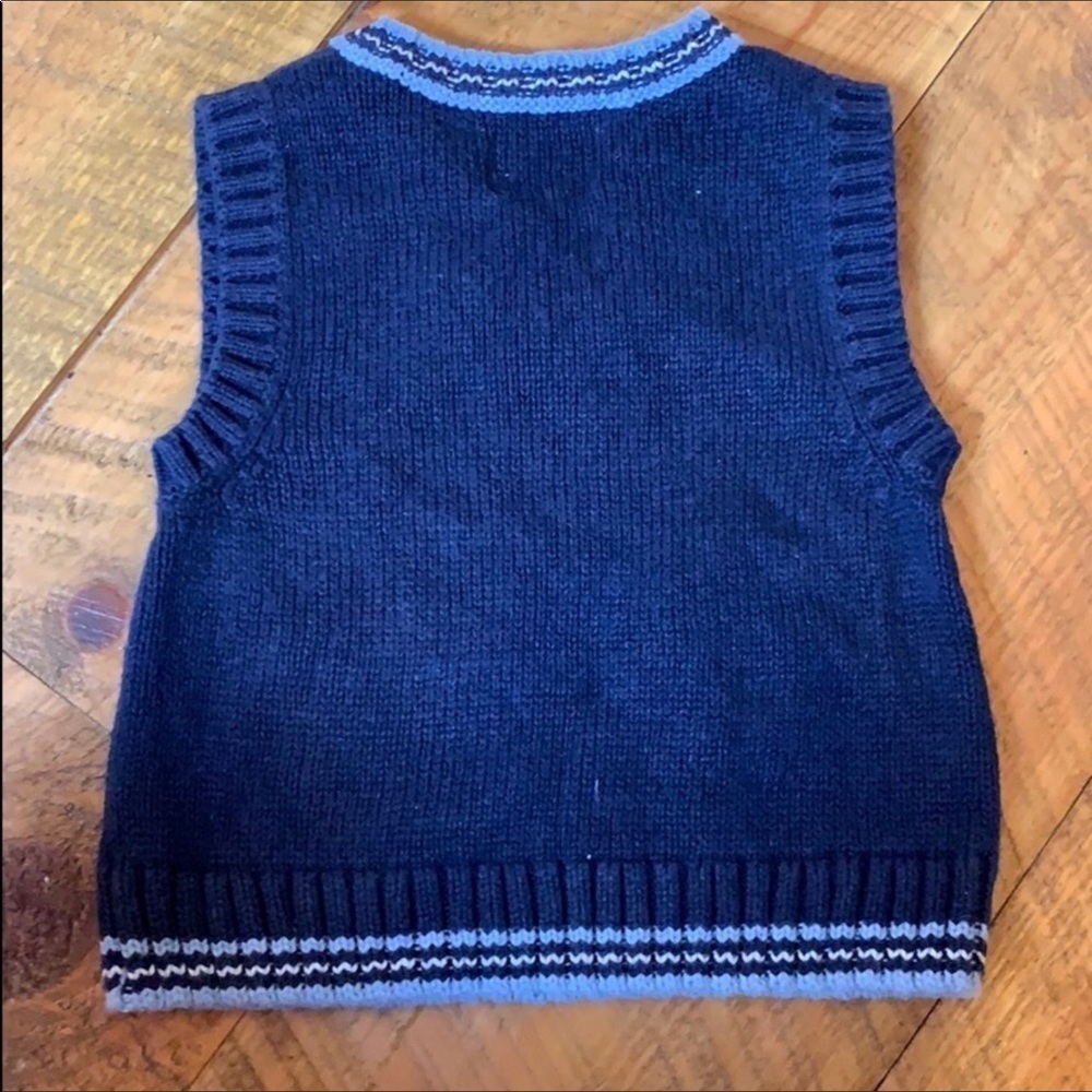 Hartstrings blue sweater vest with red truck Size 12 Months - Picture 5 of 5